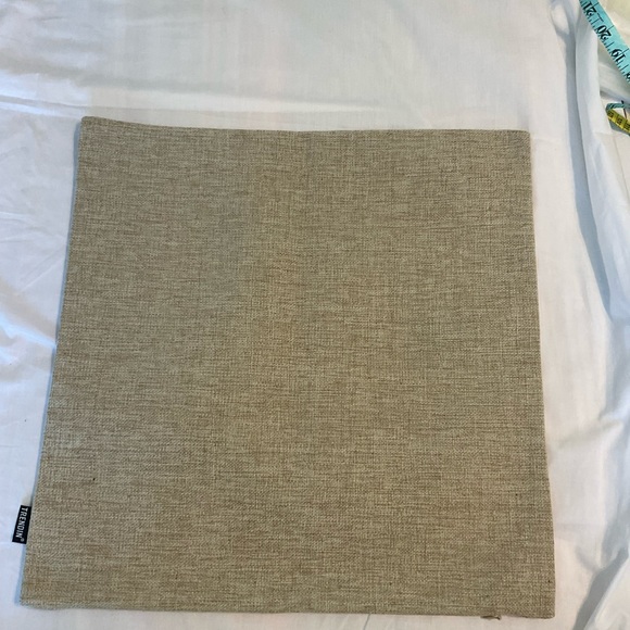 Pillow Cover 18” x 18” - Picture 2 of 6